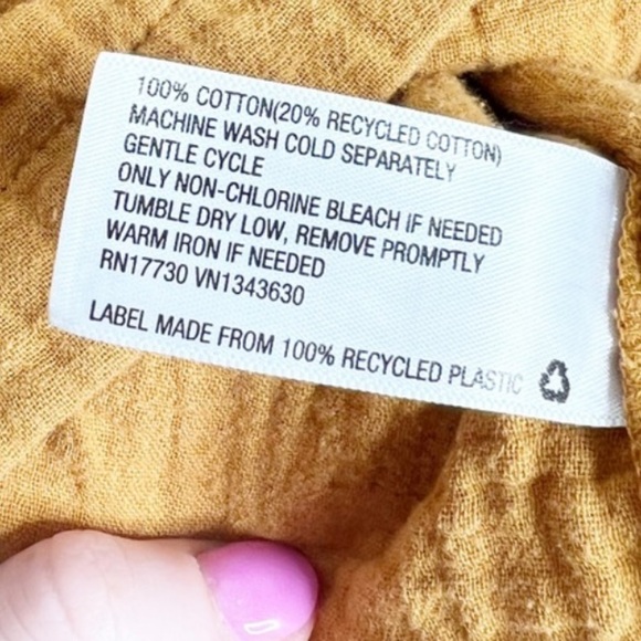 Universal Thread Women's 2-Piece Set Muslin Short Sleeve Shirt & Shorts Mustard - Picture 15 of 16